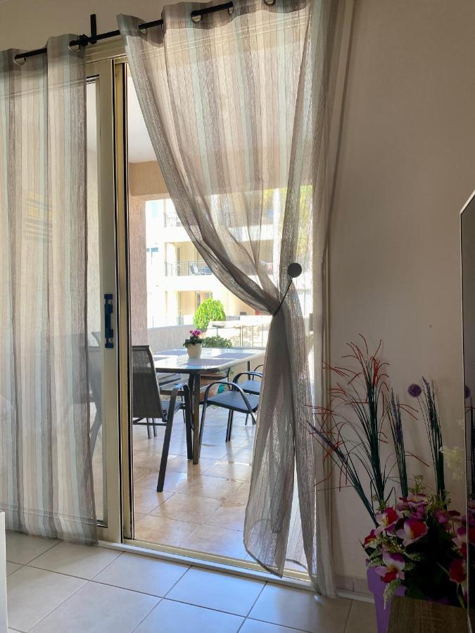 Royal Seacrest F G5 Ground Floor Apartment Paphos Buitenkant foto